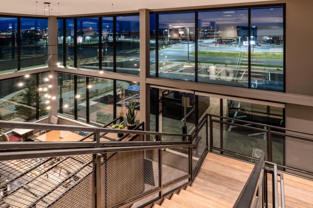 Atwell Suites - Denver Airport Tower Road By Ihg Eksteriør billede
