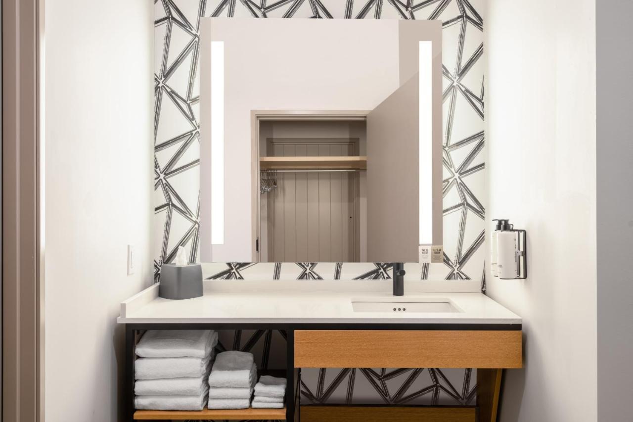 Atwell Suites - Denver Airport Tower Road By Ihg Eksteriør billede